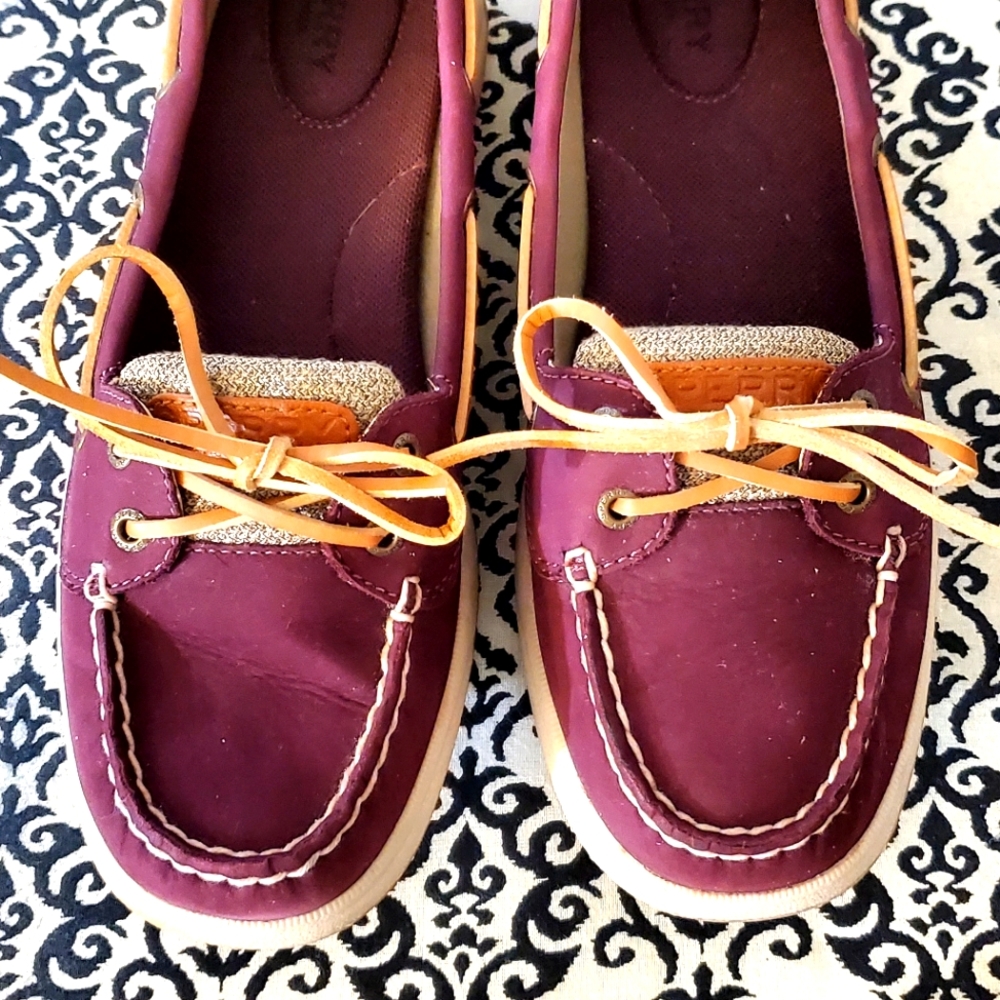 Wine/ Merlot color Ladies Sperrys